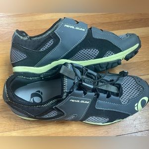 Pearl Izumi women's cycling shoes, size 39/7.5
